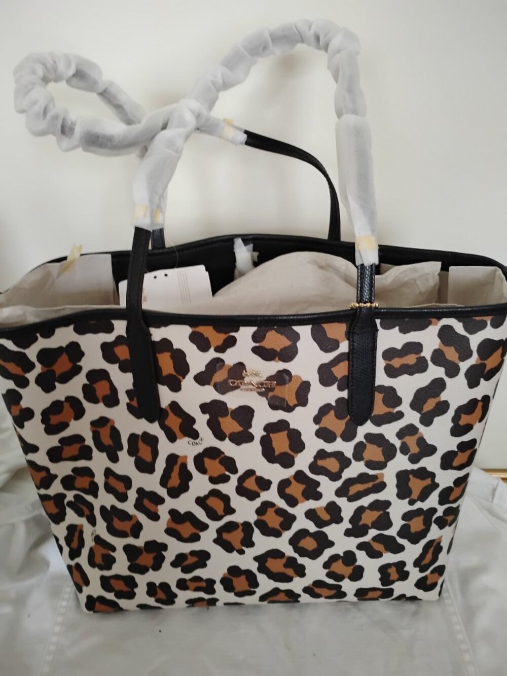 NWT Coach Tote animal print signature canvas. - Picture 6 of 11